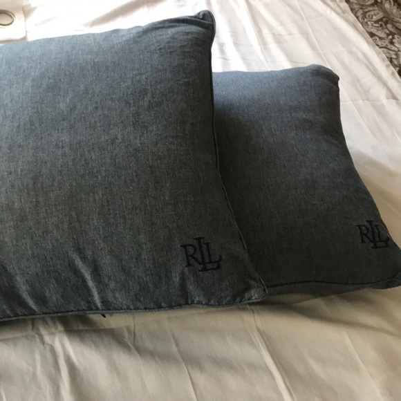 rn 41381 pillow